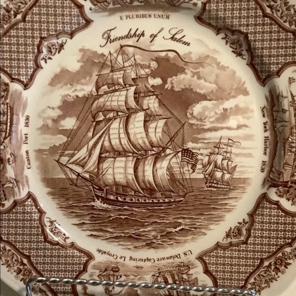 Vintage fair winds decorative plate and stand - Picture 2 of 4